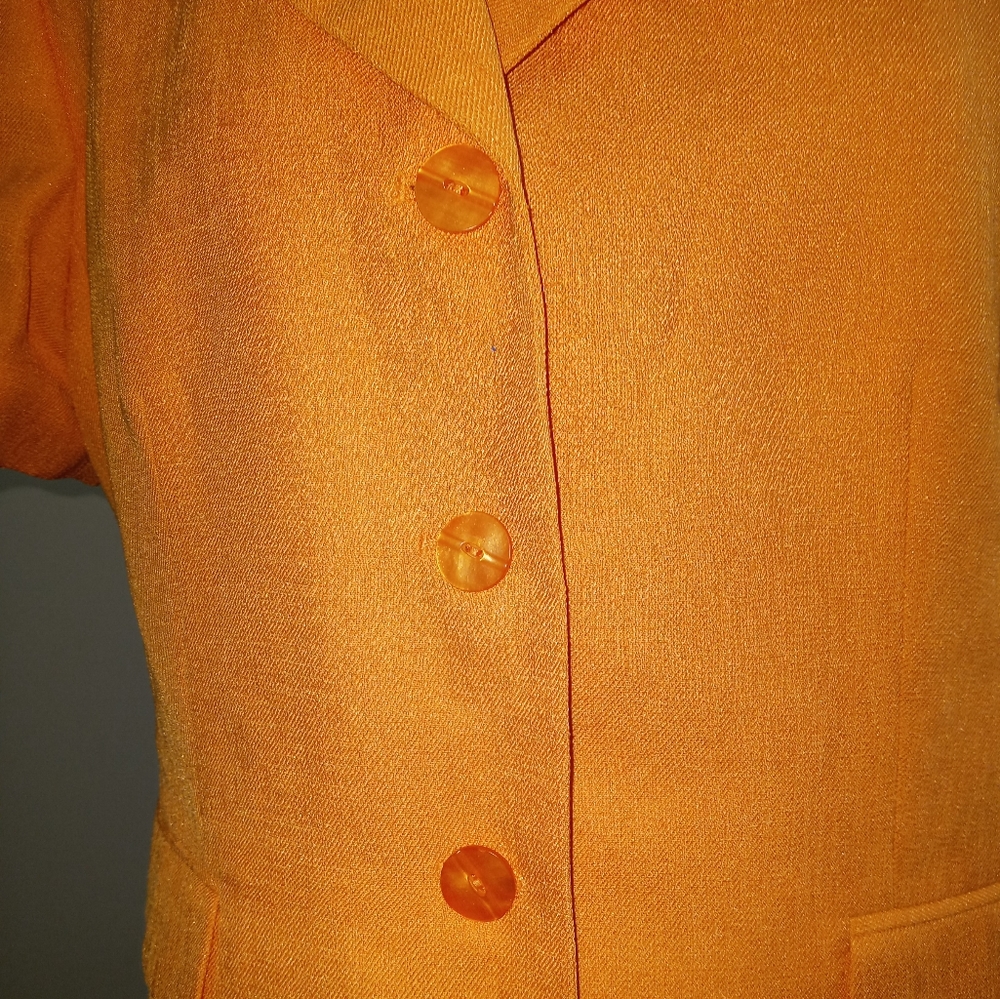 Le suit orange skirt suit set size 10 petite new with tags - Picture 6 of 8